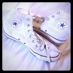 Converse Hightop Chuck Taylors